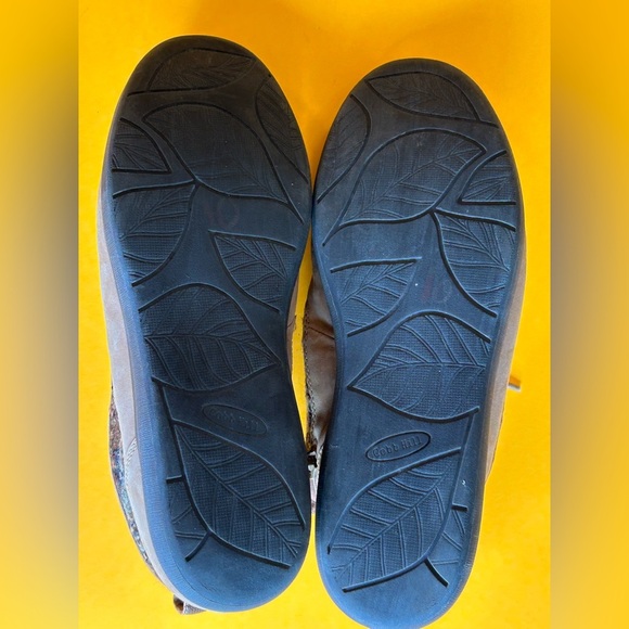 Cobb Hill by New Balance Bailee Alpine Brown Women's Lace-Up & Zip Ankle Boots - Picture 10 of 10